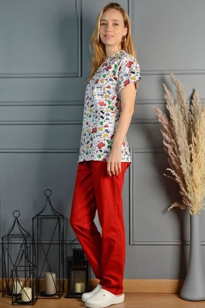 V Yaka Renkli Araba Desenli Medikal Takım L - Desenli