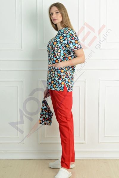 V Yaka Likralı Renkli Balıklı Cerrahi Takım S - Desenli