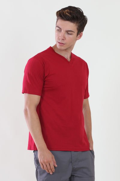 V Yaka Kırmızı Tshirt