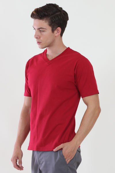 V Yaka Kırmızı Tshirt